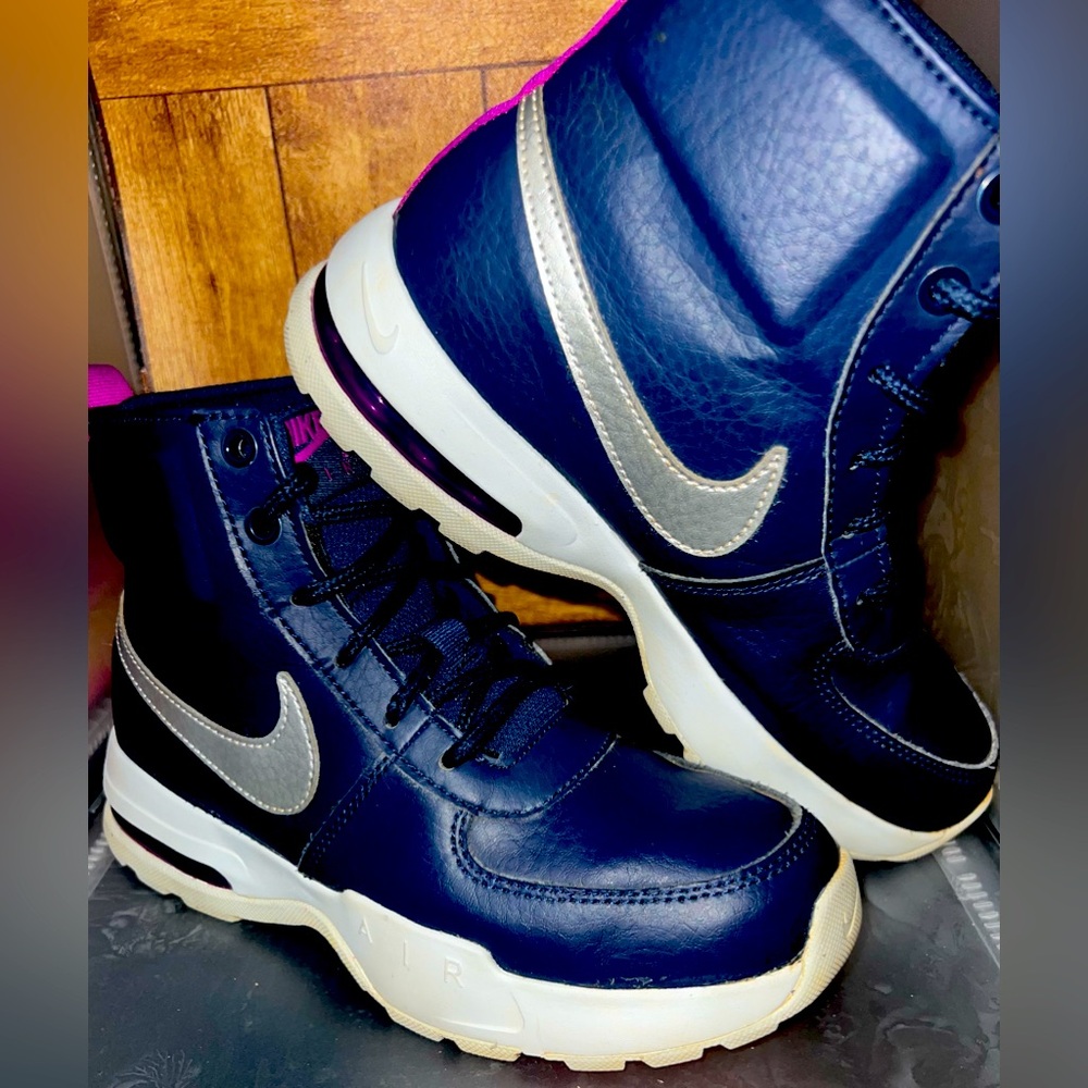 Nike Air Max Goaterra 2.0 Big Kids Shoes - 4Y